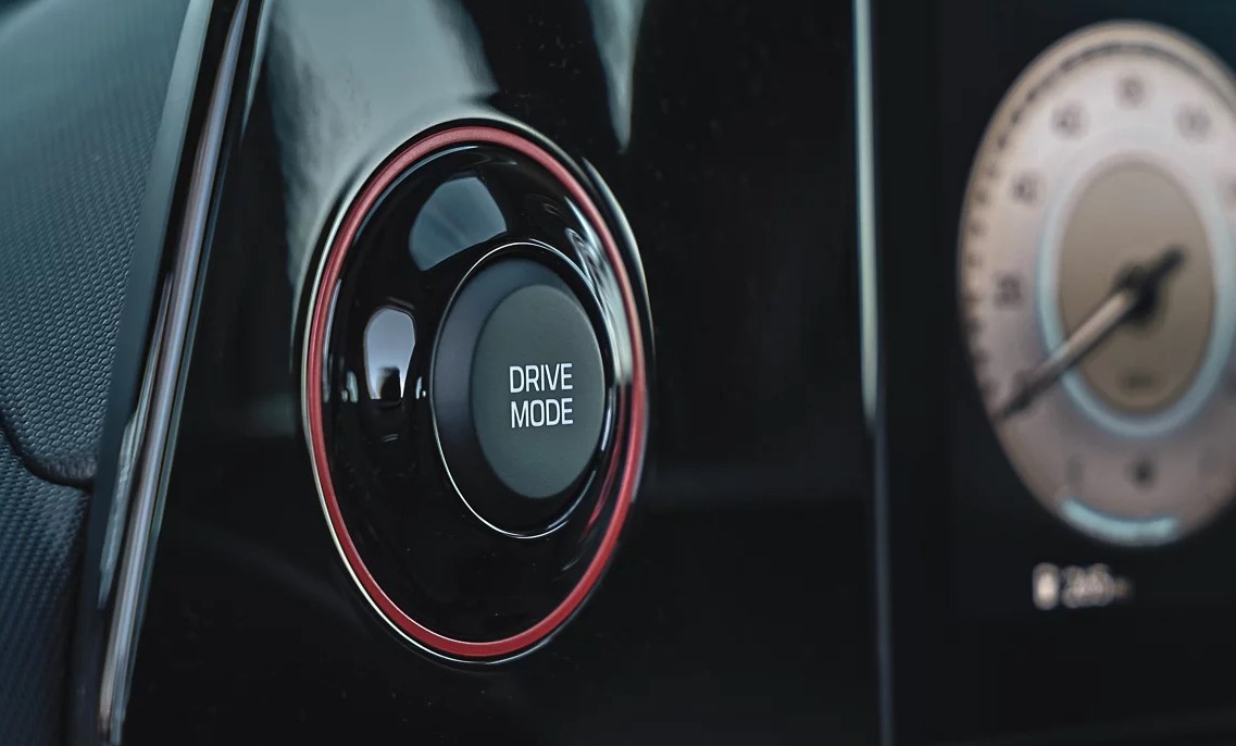 2025 Hyundai Elantra Interior