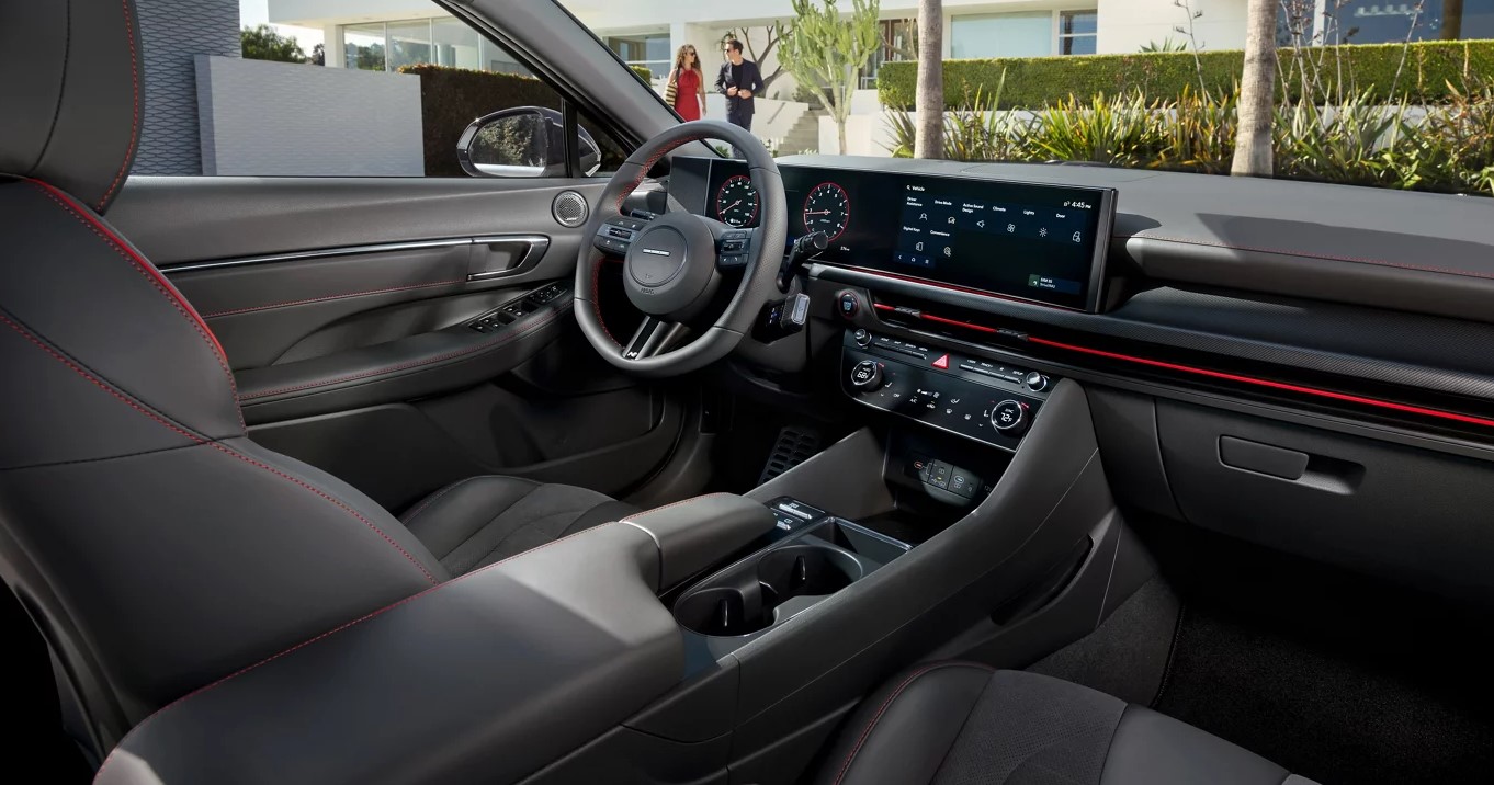 2026 Hyundai Sonata vs 2026 Toyota Camry Exterior