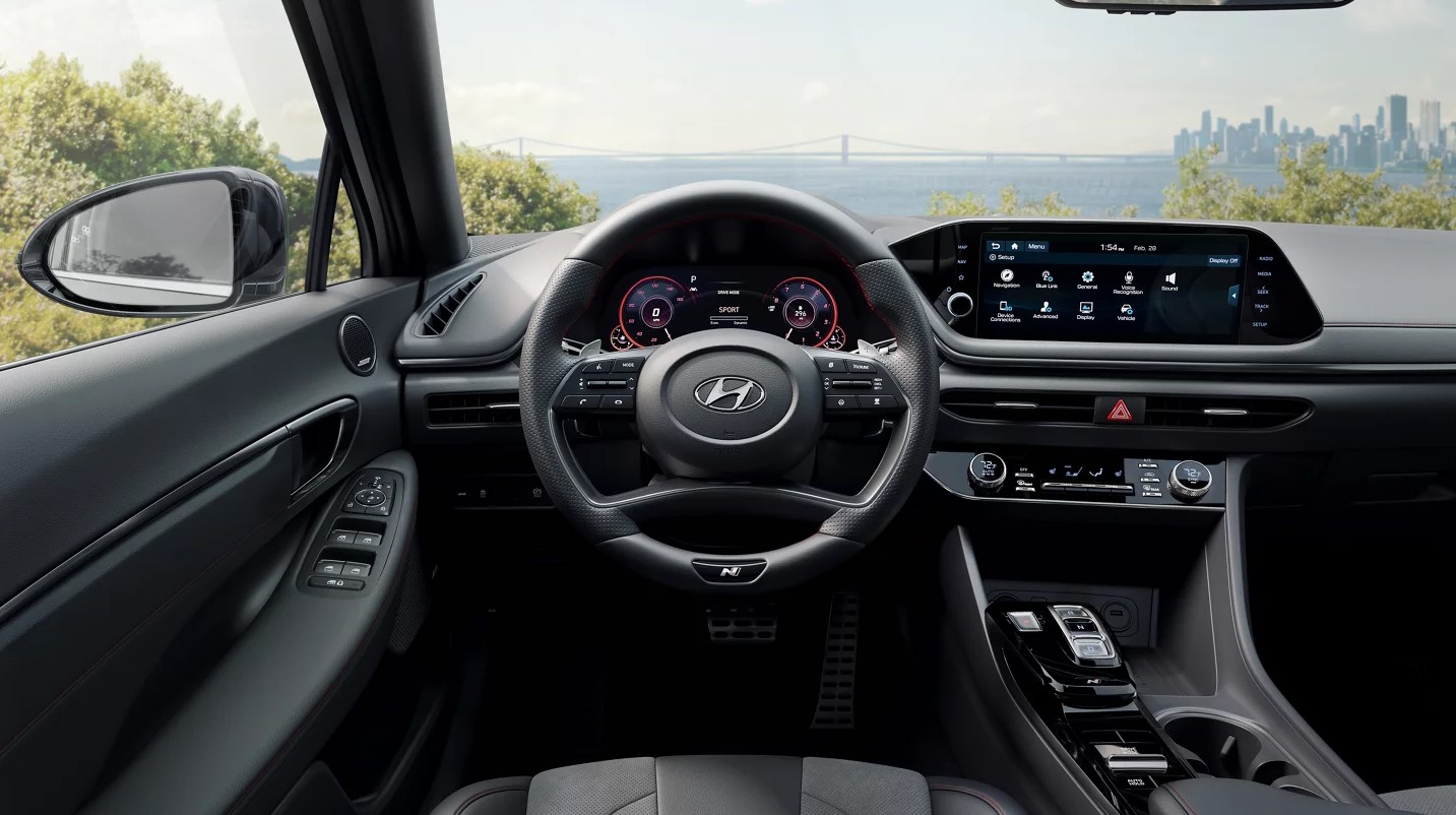 Hyundai Sonata vs Toyota Camry Interior