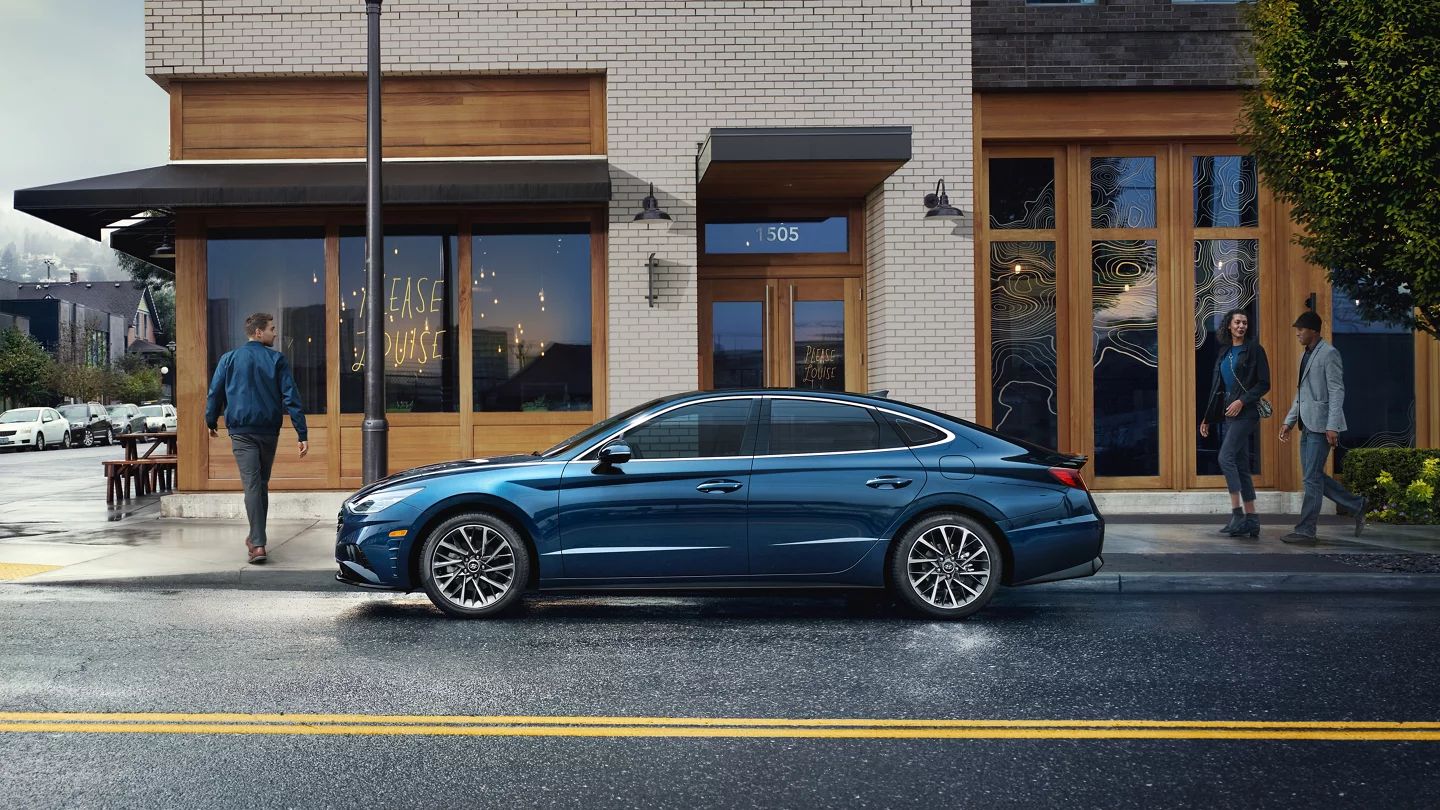 2023 Hyundai Sonata vs Toyota Camry 