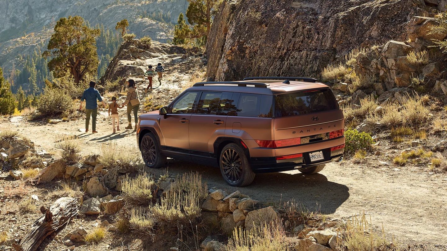 How much can the 2027 Hyundai Santa Fe tow?